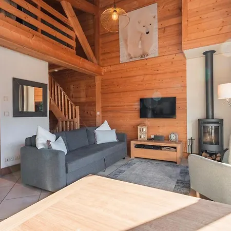 2 Bed Chalet, Sleeps 5 With Shared Pool - Chalet Morzine