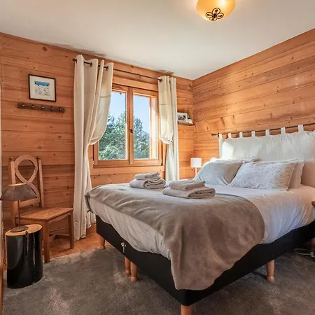 2 Bed Chalet, Sleeps 5 With Shared Pool - Chalet