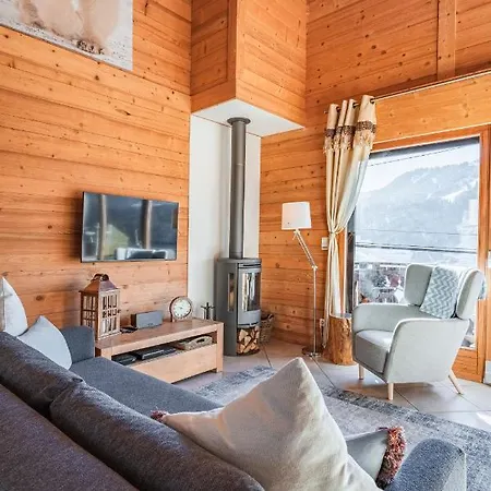 2 Bed Chalet, Sleeps 5 With Shared Pool - Morzine