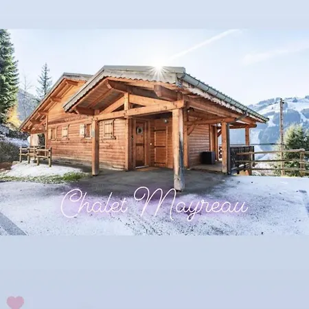 2 Bed Chalet, Sleeps 5 With Shared Pool - * Morzine